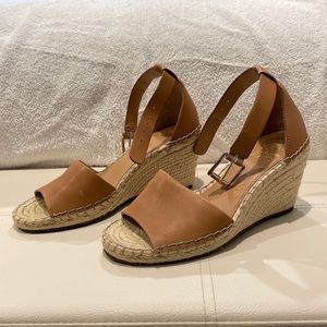 Vince Camuto Wedges